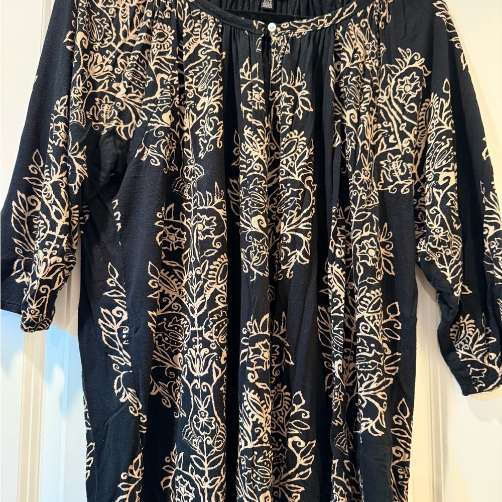 Black and Cream Floral Tunic